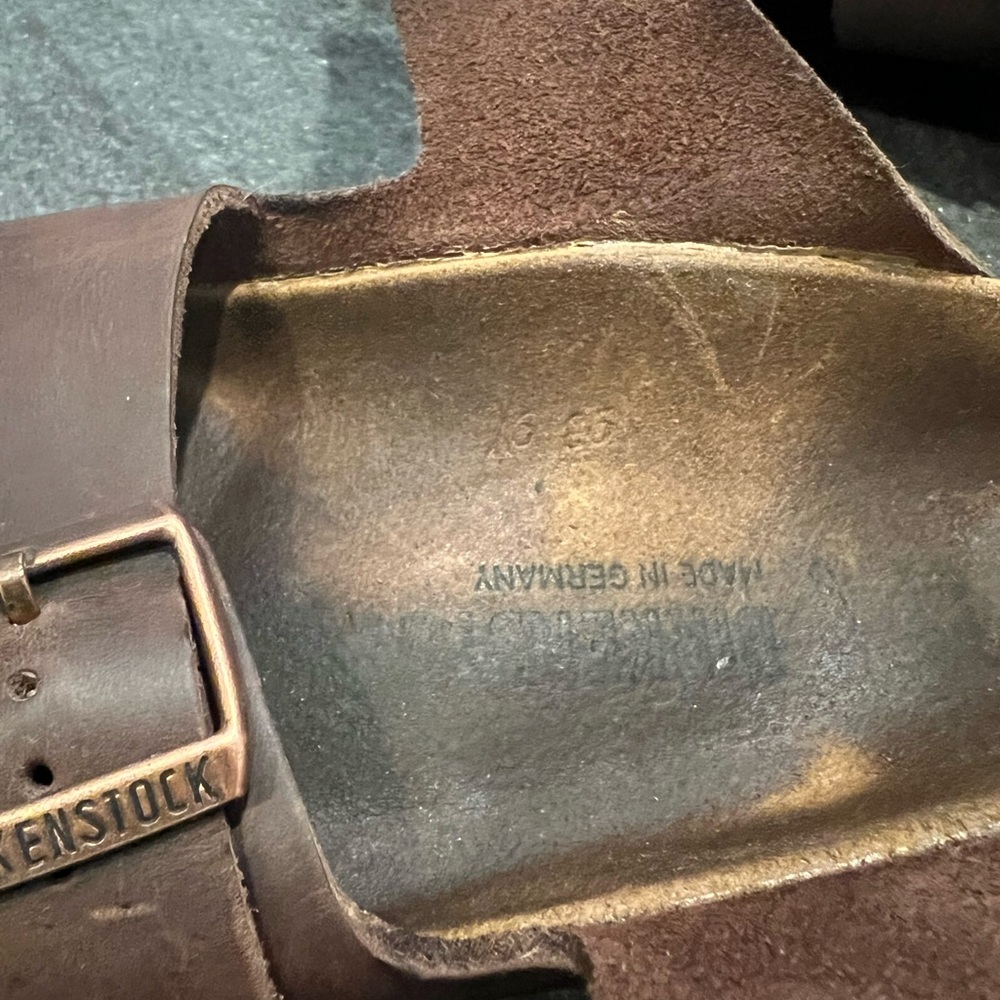 Birkenstock Arizona Oiled Leather Brown Sandals - Picture 6 of 13